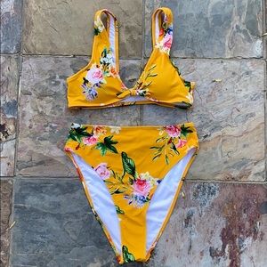 Cupshe Floral High-Waisted High-Leg Bikini
